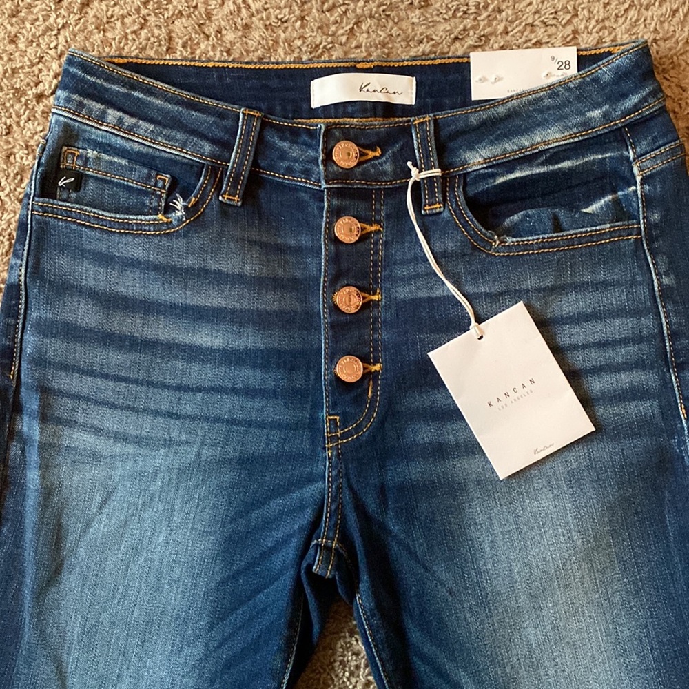 Womens size 9/28 Kancan jeans